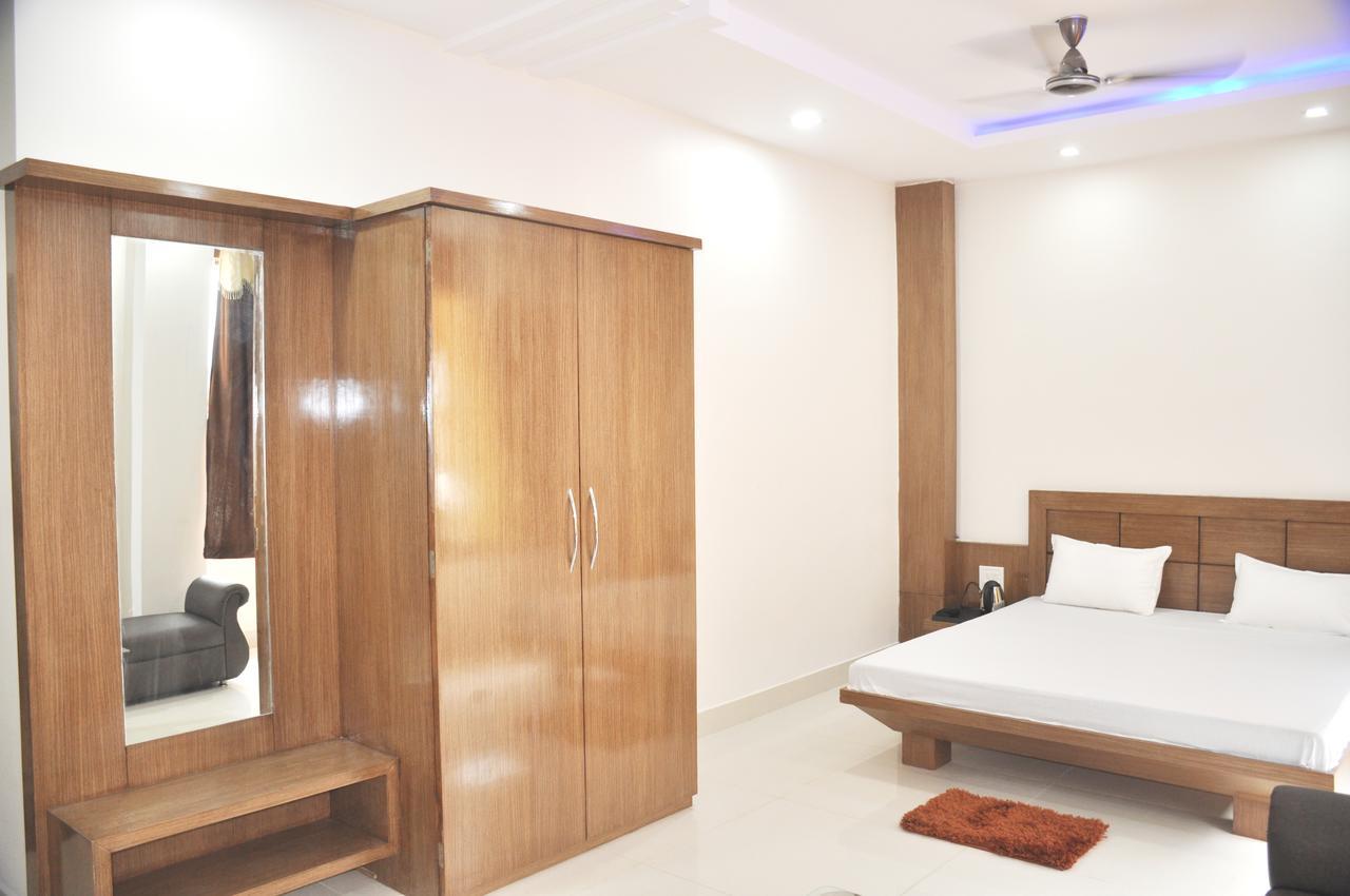 Satna Hotel Rk Residency المظهر الخارجي الصورة