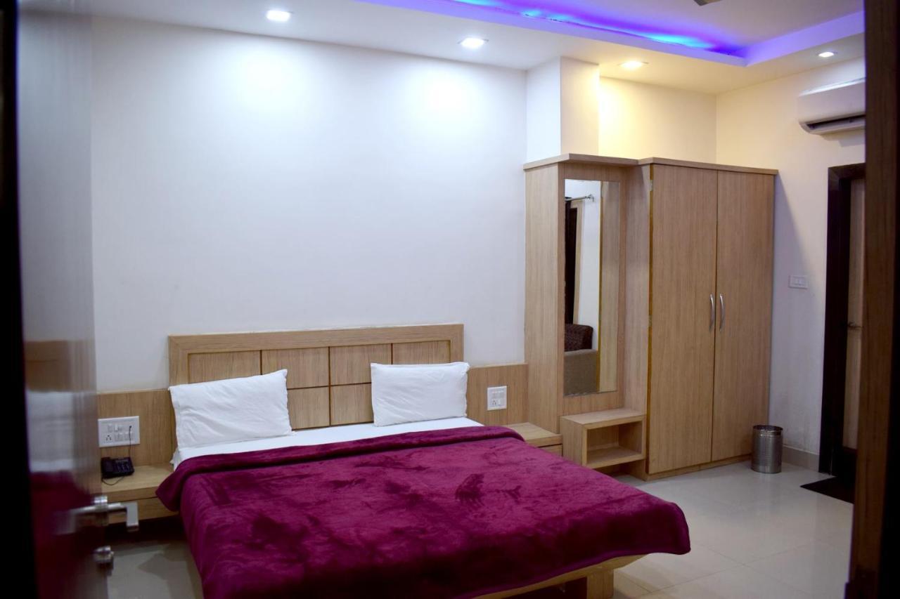 Satna Hotel Rk Residency المظهر الخارجي الصورة
