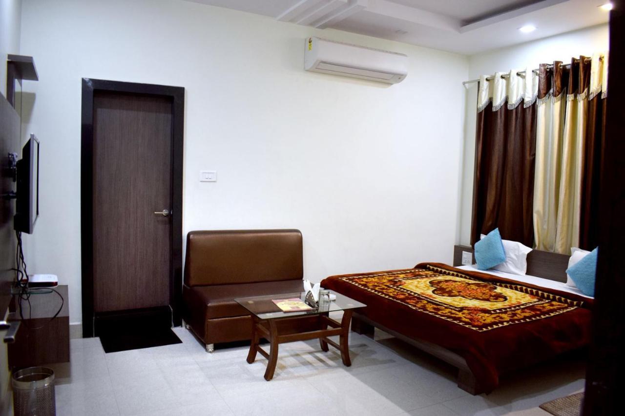 Satna Hotel Rk Residency المظهر الخارجي الصورة