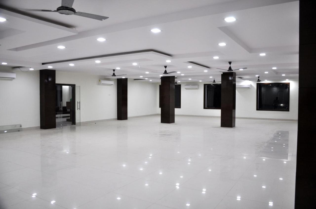 Satna Hotel Rk Residency المظهر الخارجي الصورة